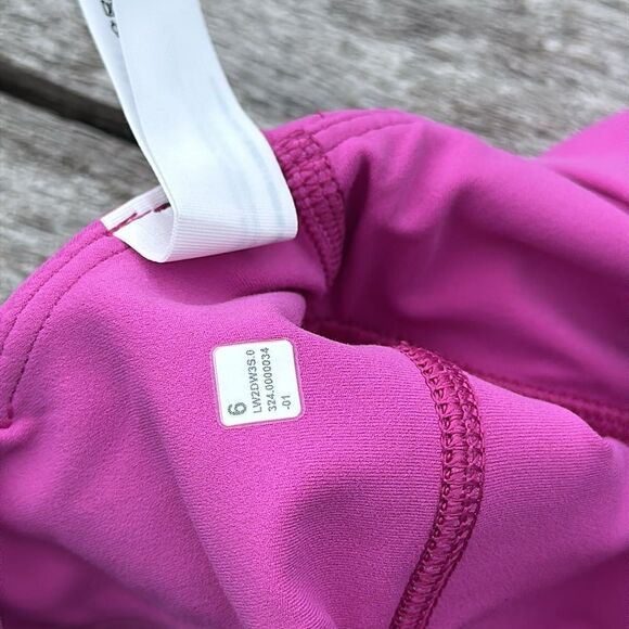 Lululemon Align V-Neck Bra Light Support, A/B Cup pow pink tone size 6 NWT - Picture 7 of 8